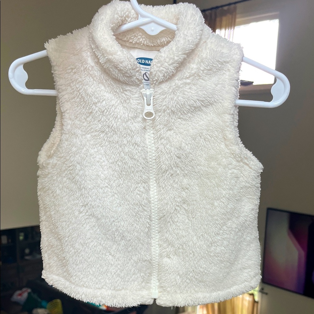 Old Navy White Fleece Vest